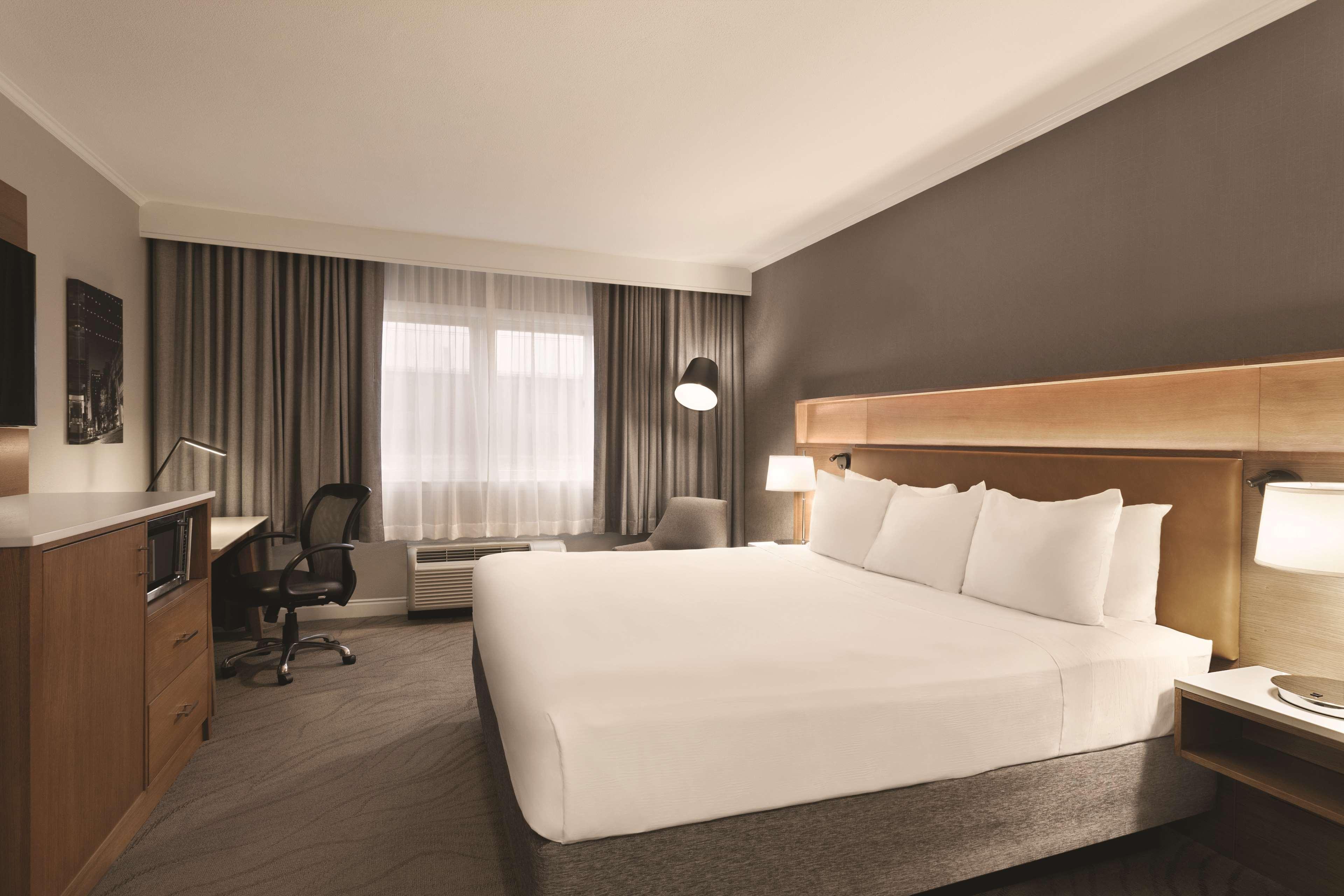 Doubletree By Hilton Providence Airport Warwick Exteriör bild
