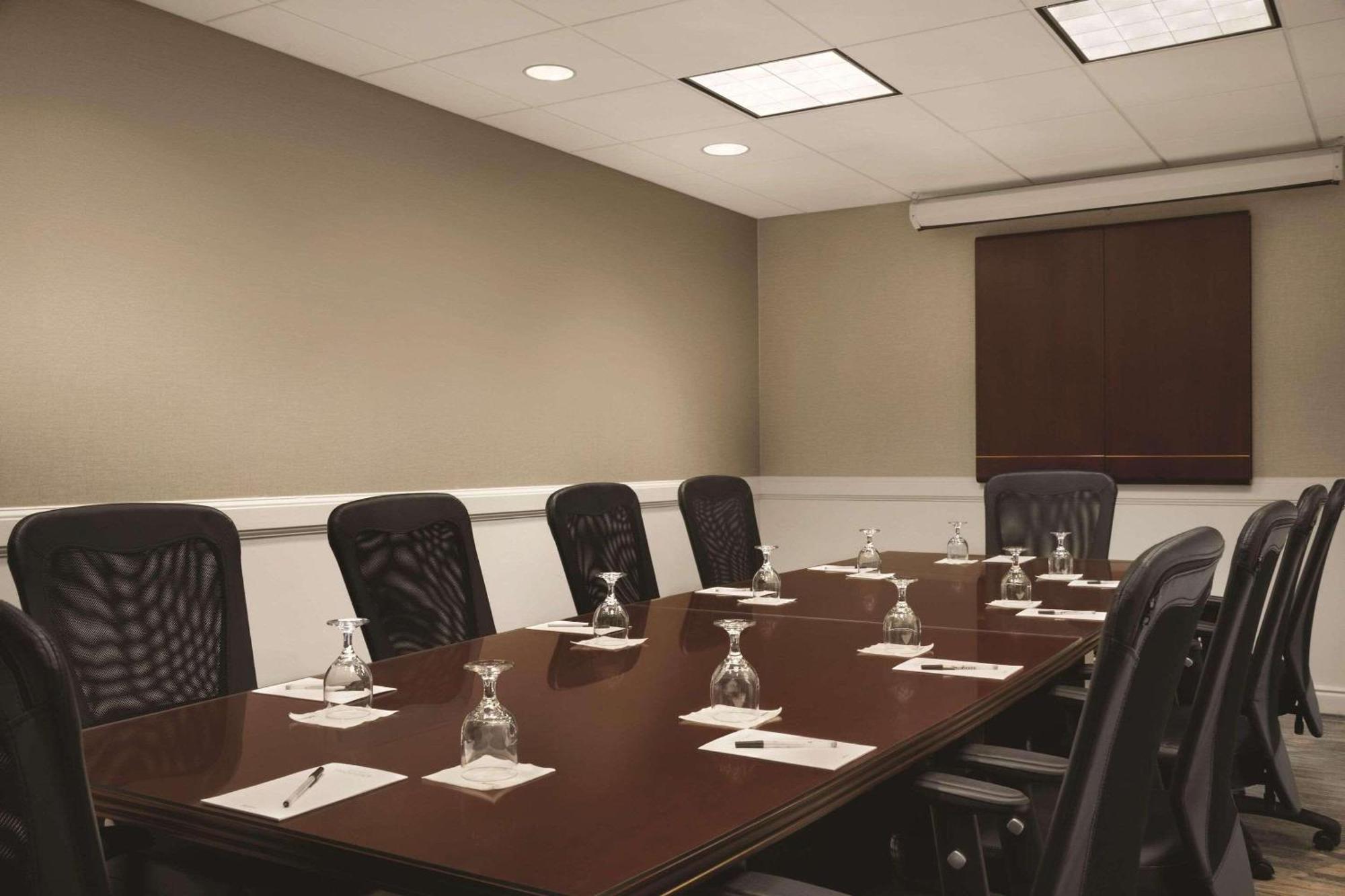 Doubletree By Hilton Providence Airport Warwick Exteriör bild