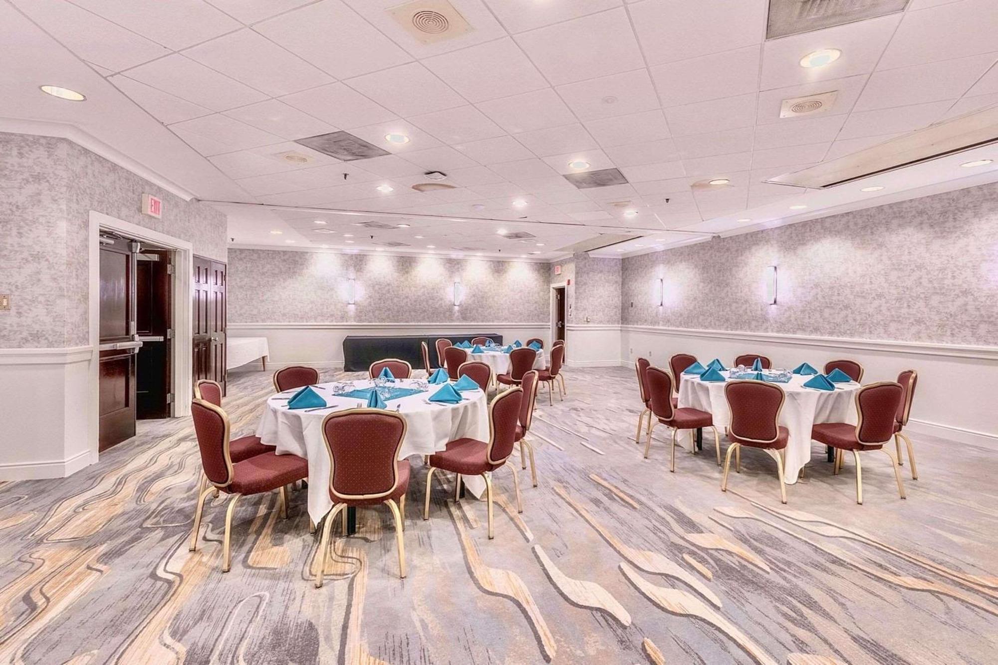 Doubletree By Hilton Providence Airport Warwick Exteriör bild