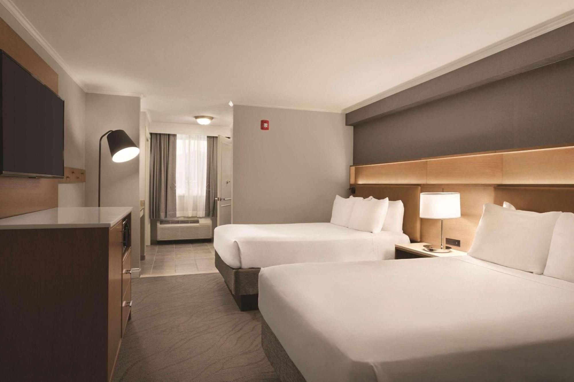 Doubletree By Hilton Providence Airport Warwick Exteriör bild